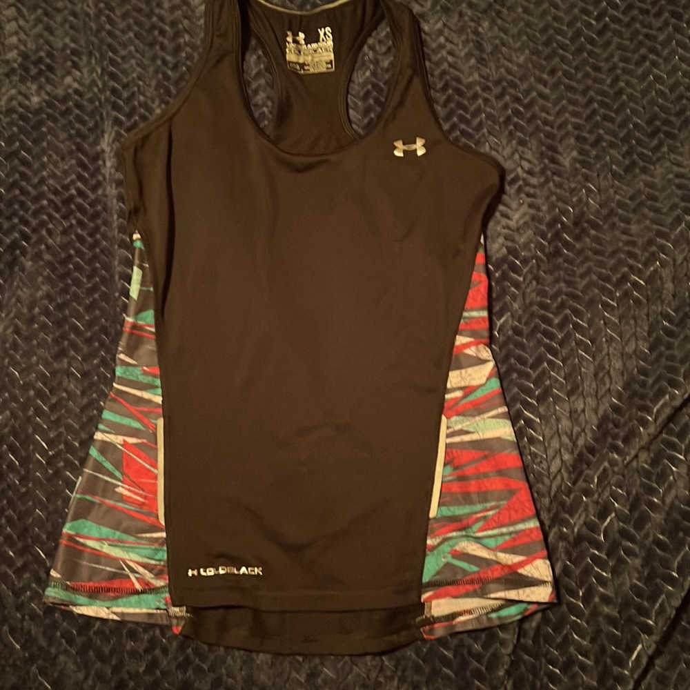 Under armour coldblack semi fitted razorback tank Dri fit material xs